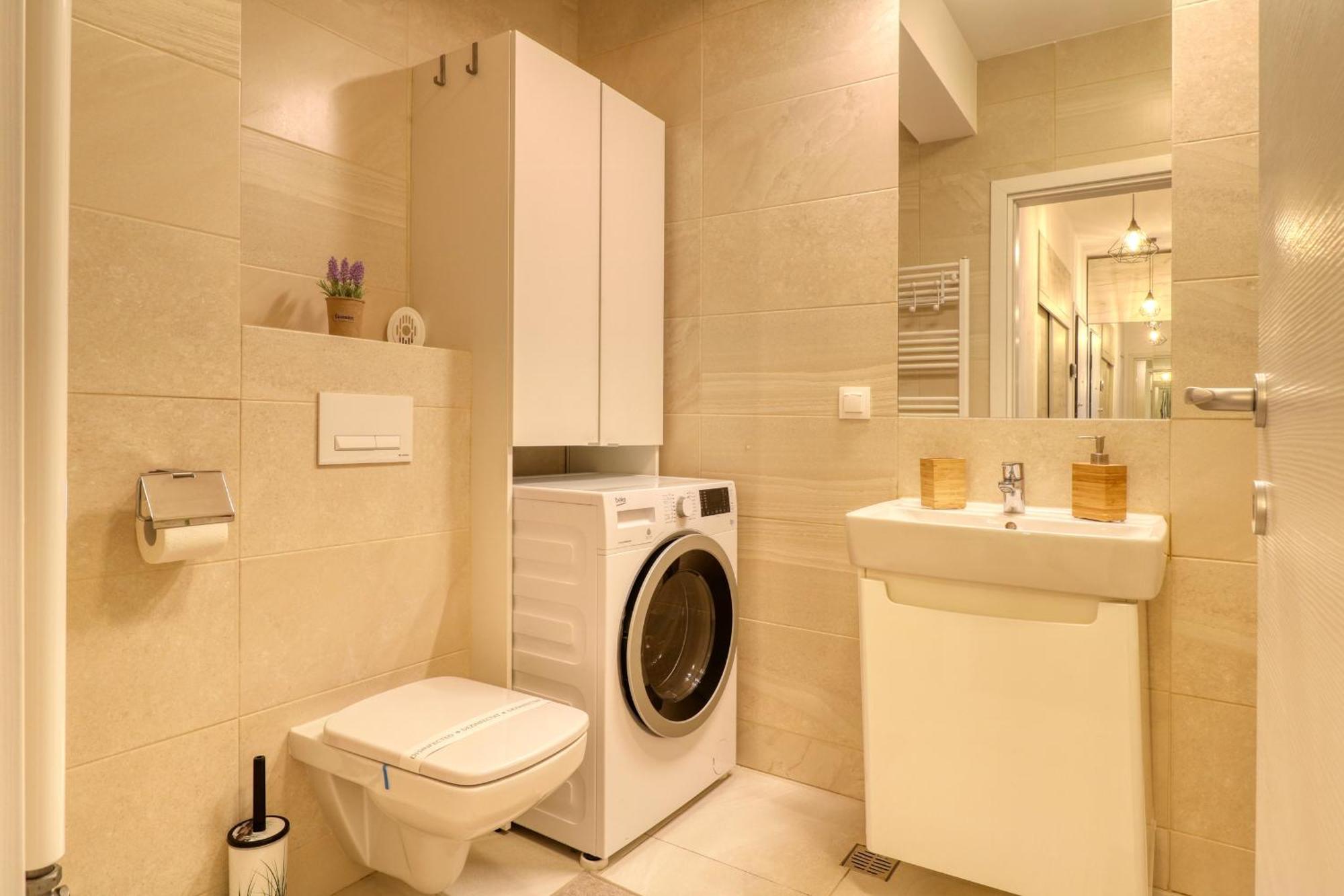 Inspiration Station - My Joyful, Cosy&Inviting Apt - Smart Thermostat - Private Parking - Ior Park - Long Term Price Cuts 부쿠레슈티 외부 사진